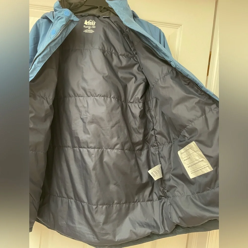 REI ski/snow insulated jacket kids size 18 (XL)